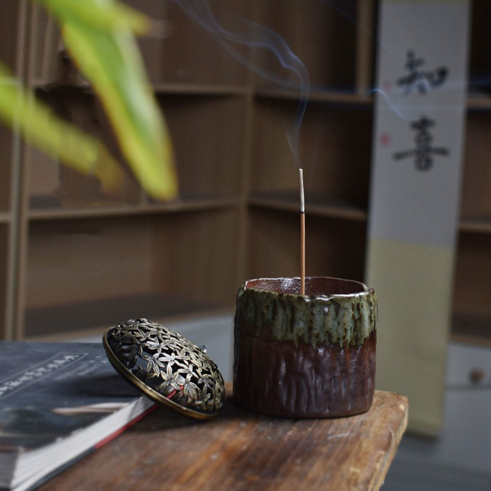 Japanese-Style Coarse Pottery Hollow Incense Burner