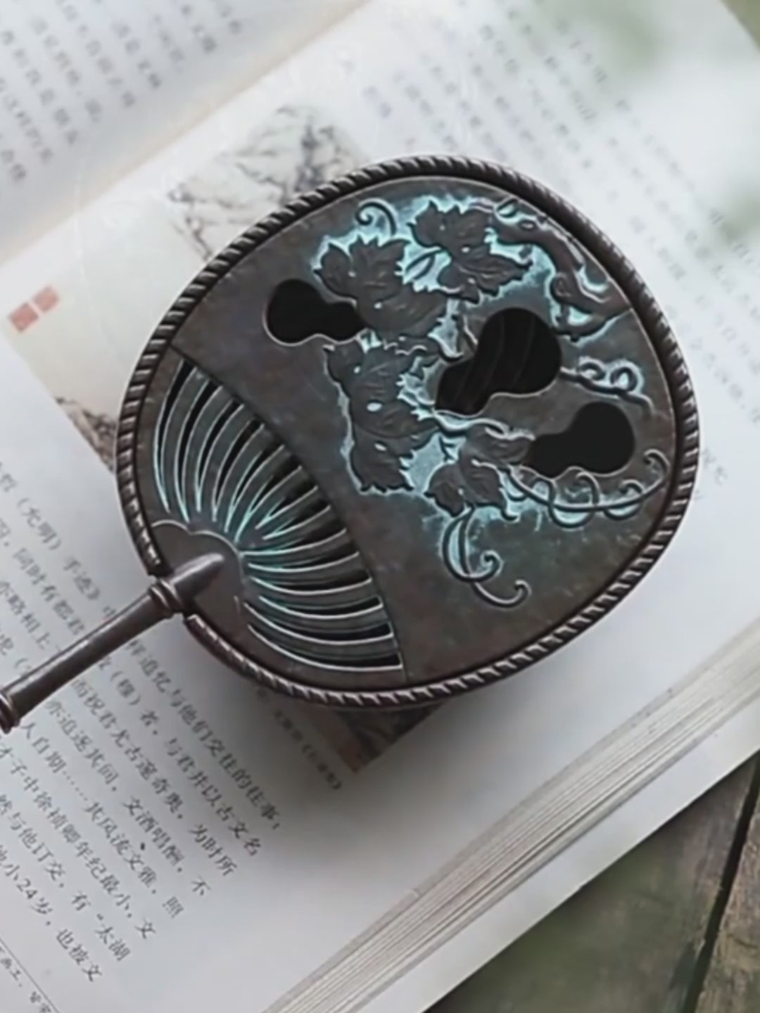 Japanese Hollow Gourd Design Incense Burner