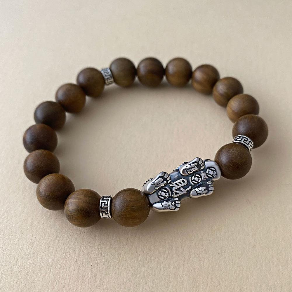 Green Sandalwood Silver Pixiu Bracelet